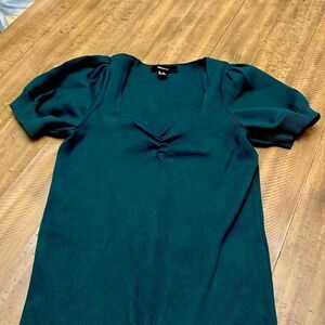 9. Dark green short sleeve dress